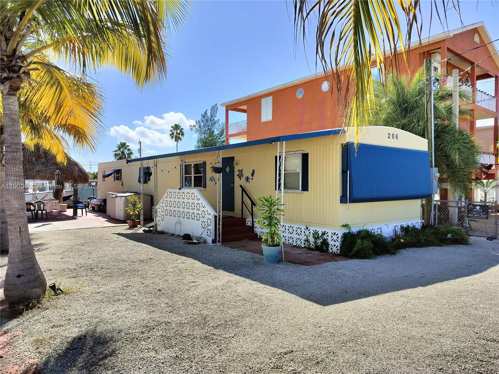 KEY LARGO TRAILER VILLAGE - Residential