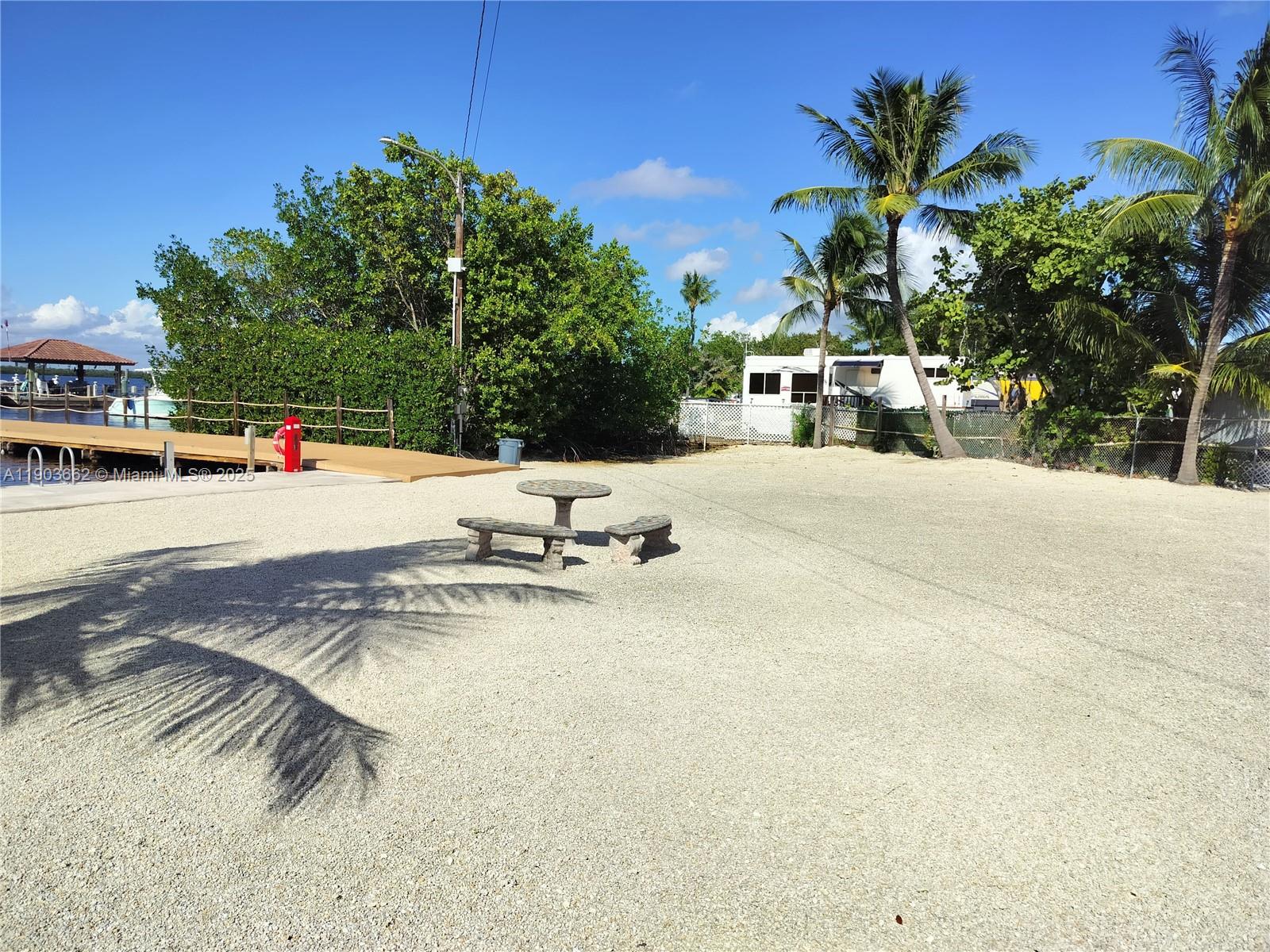 KEY LARGO TRAILER VILLAGE - Residential