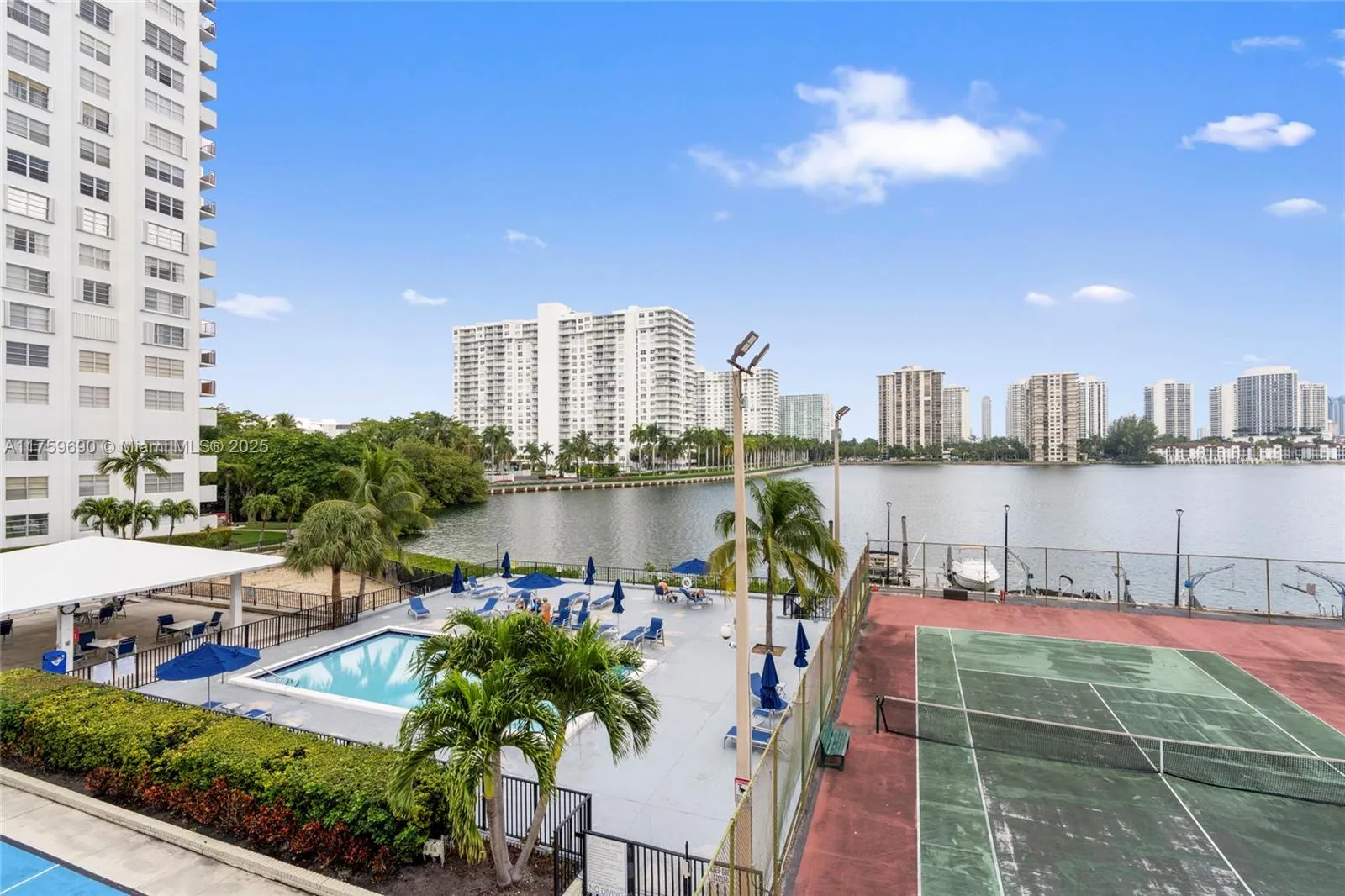 Aventura, Florida 33160, United States, 2 Bedrooms Bedrooms, ,2 BathroomsBathrooms,Residential,Active,85590