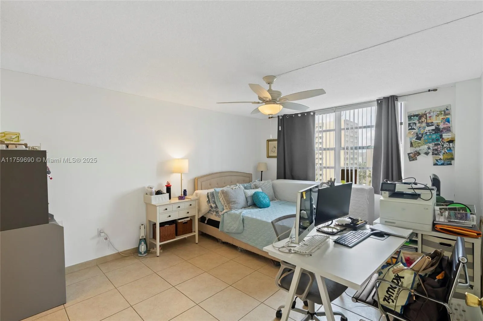 Aventura, Florida 33160, United States, 2 Bedrooms Bedrooms, ,2 BathroomsBathrooms,Residential,Active,85590