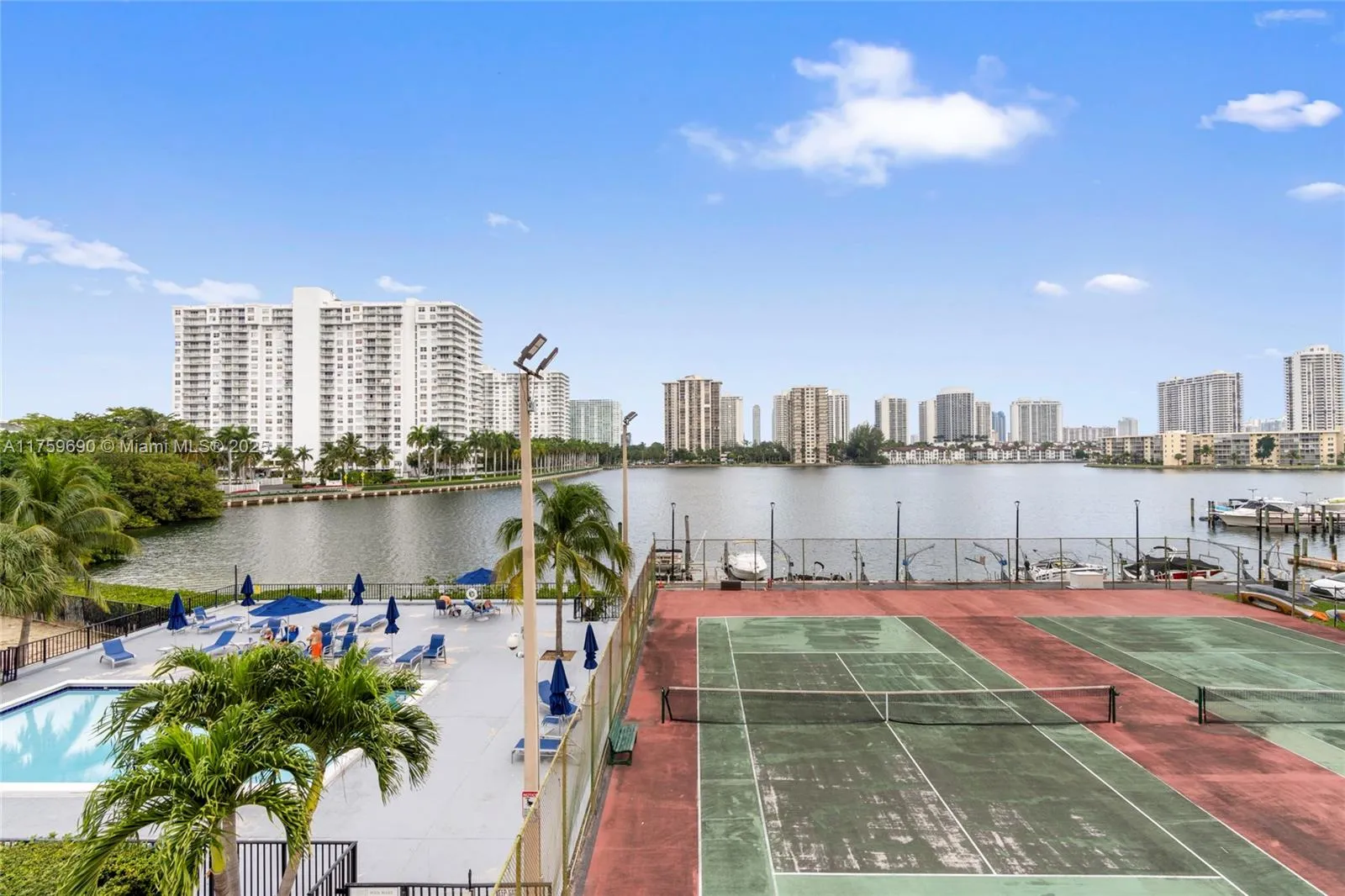 Aventura, Florida 33160, United States, 2 Bedrooms Bedrooms, ,2 BathroomsBathrooms,Residential,Active,85590