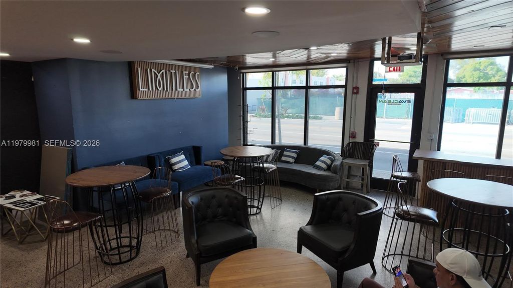 Photo of 900 NW 6th St #B, Fort Lauderdale, FL 33311 (MLS # A11979981)