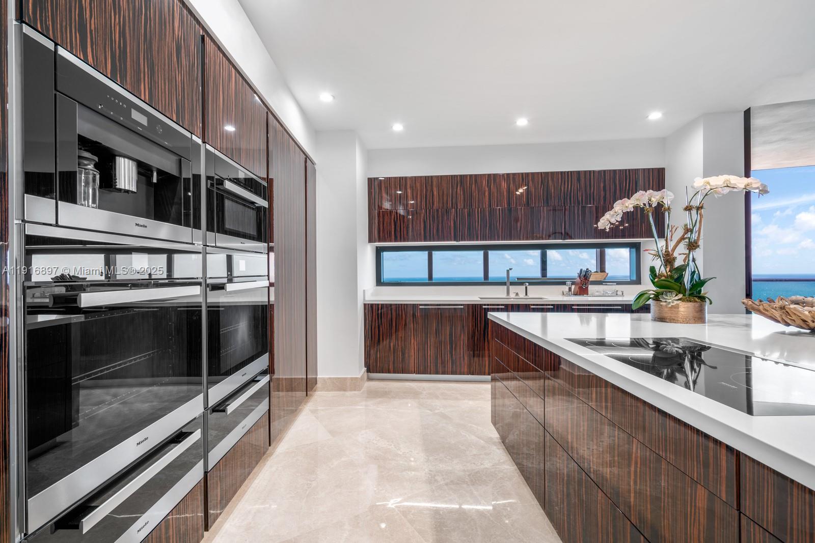 18555 COLLINS AVENUE COND - Residential