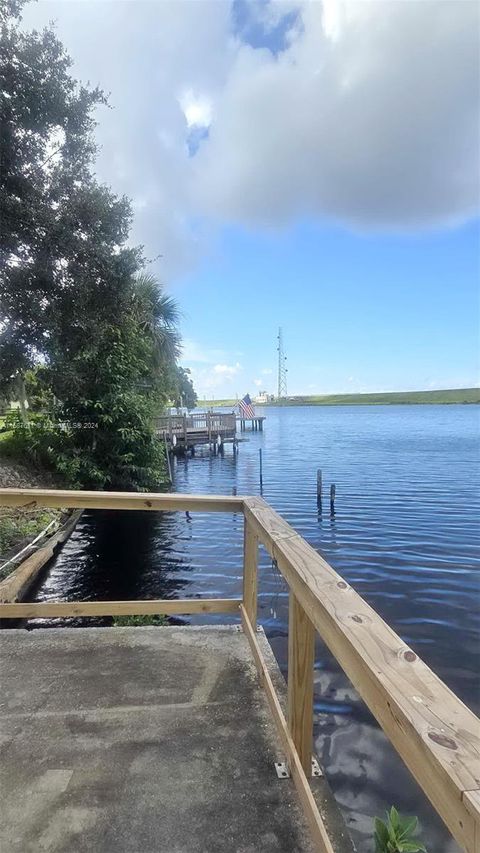 A home in Okeechobee