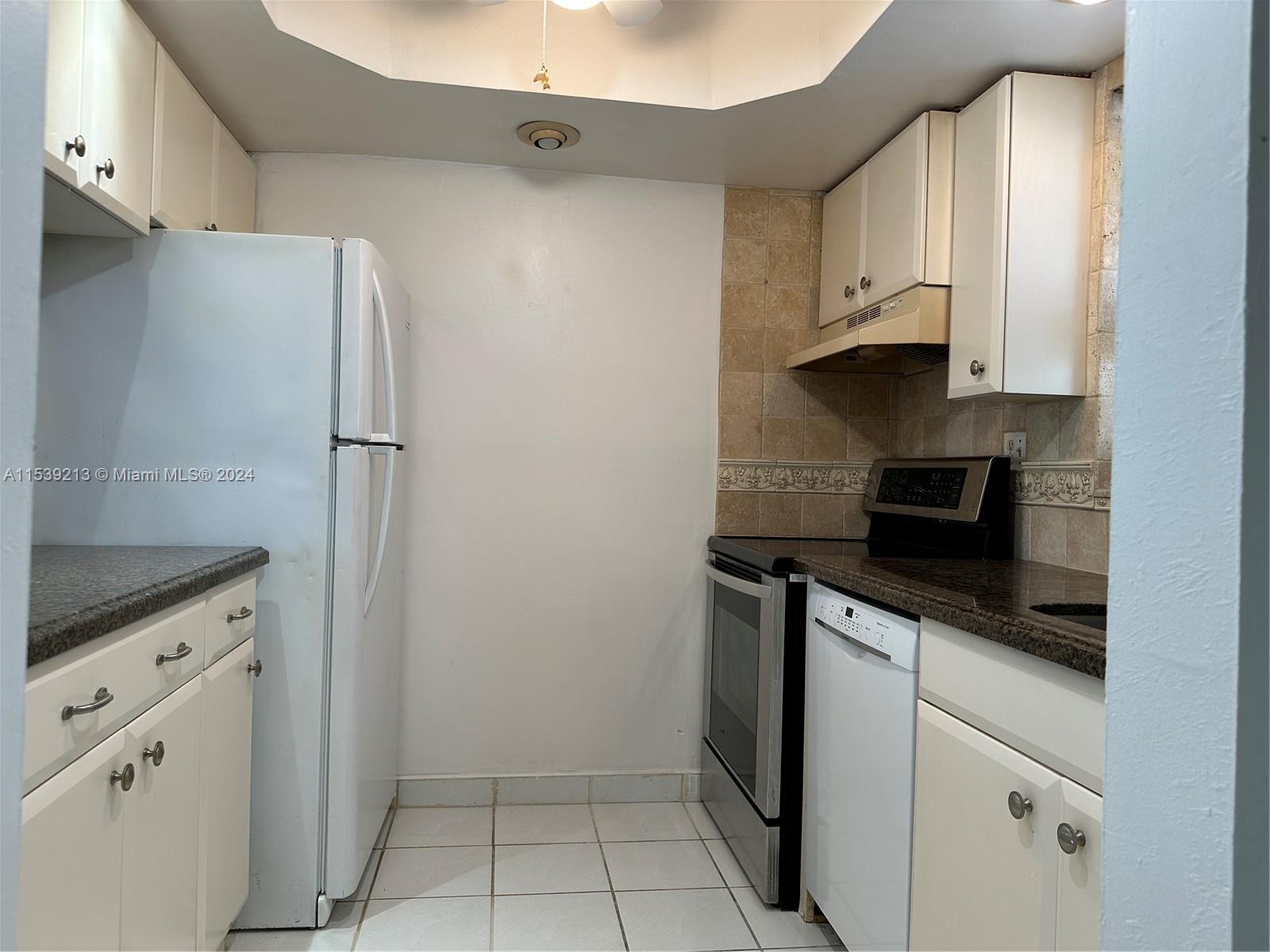 MARGATE VILLAGE PHASE II - Residential Lease