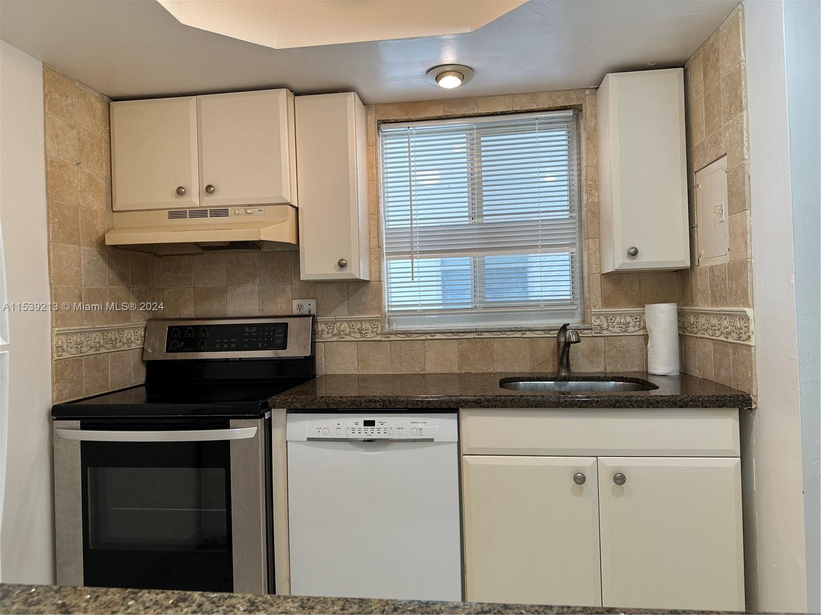 MARGATE VILLAGE PHASE II - Residential Lease