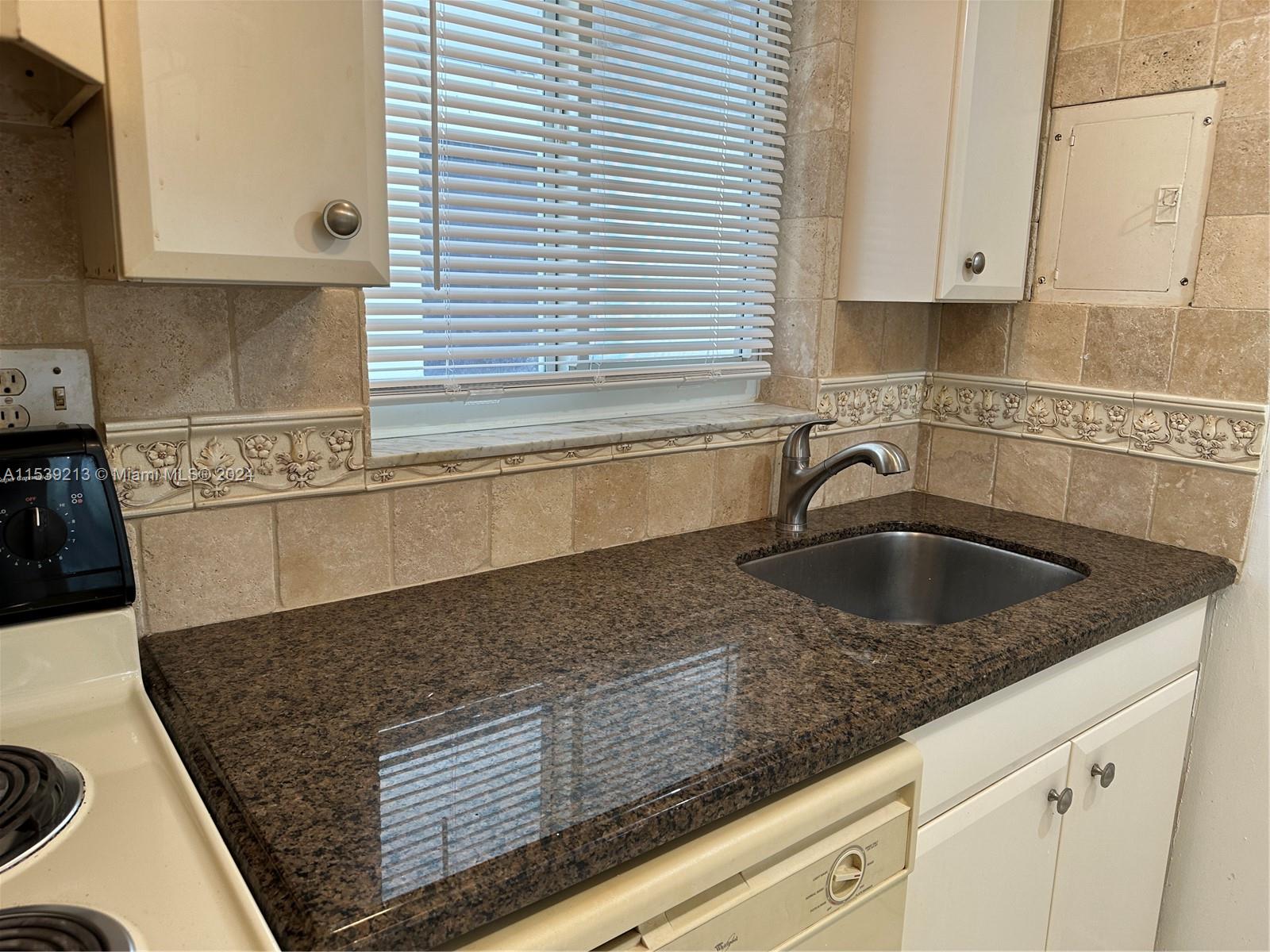 MARGATE VILLAGE PHASE II - Residential Lease