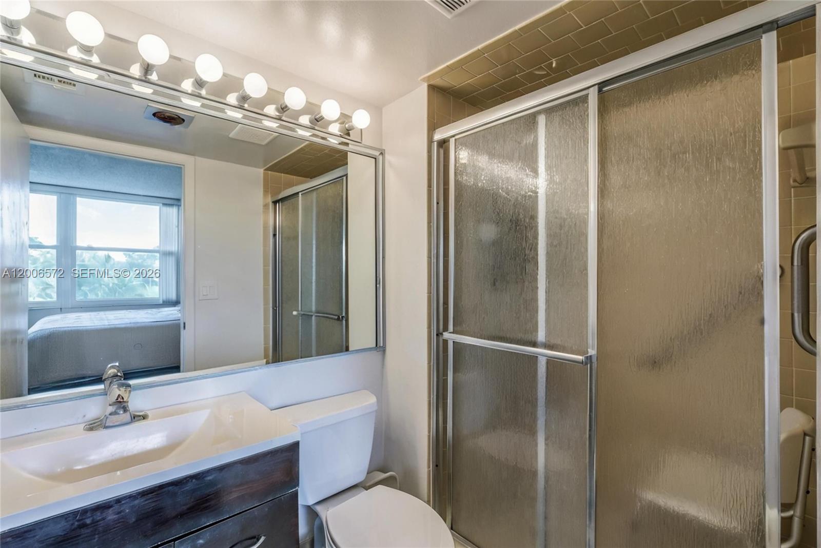 14 OF PALM SPRINGS 2 COND - Residential