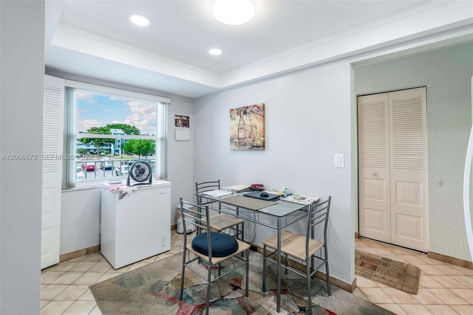 14 OF PALM SPRINGS 2 COND - Residential