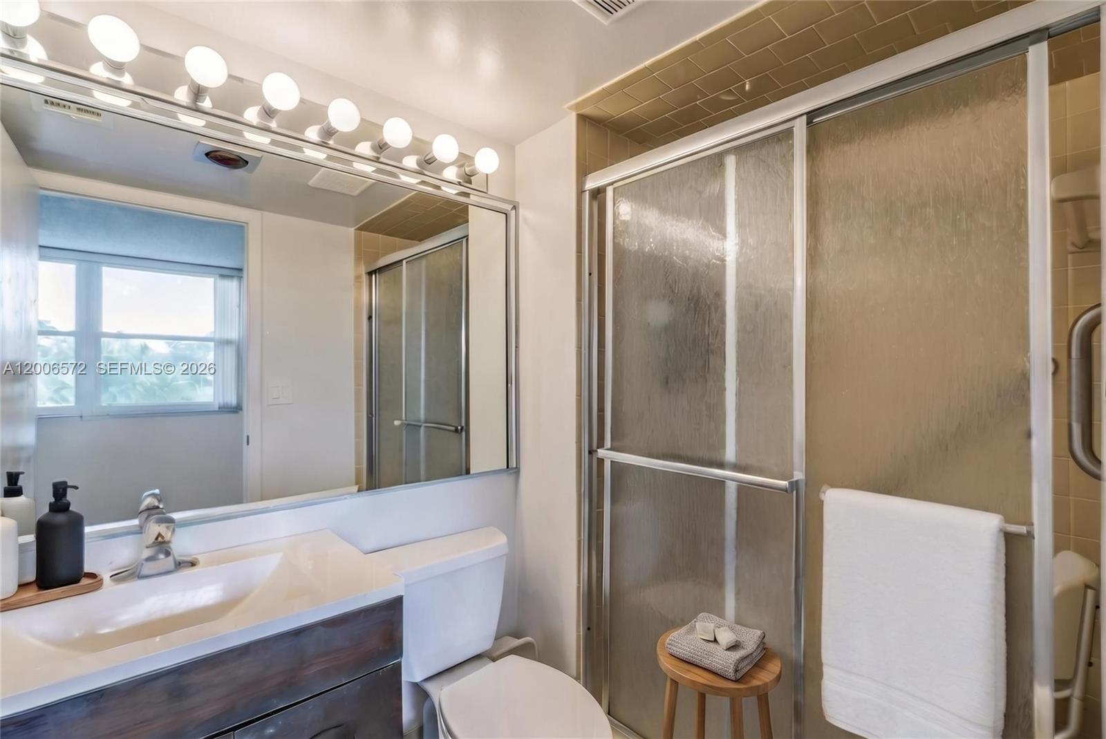 14 OF PALM SPRINGS 2 COND - Residential