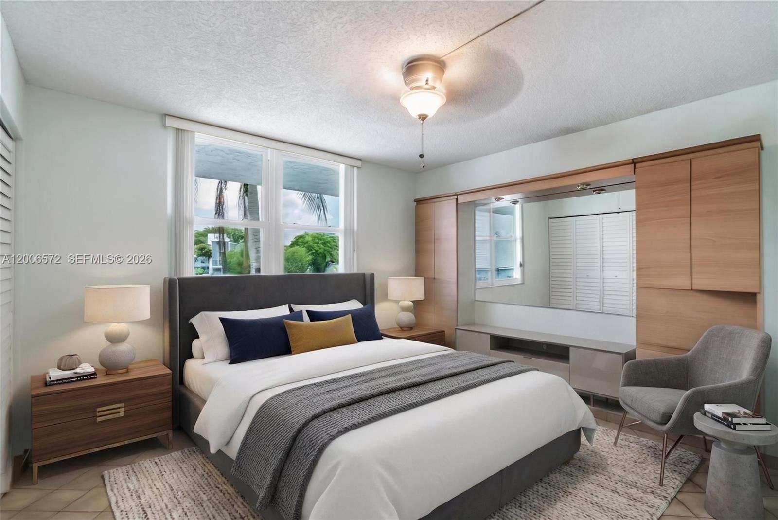 14 OF PALM SPRINGS 2 COND - Residential