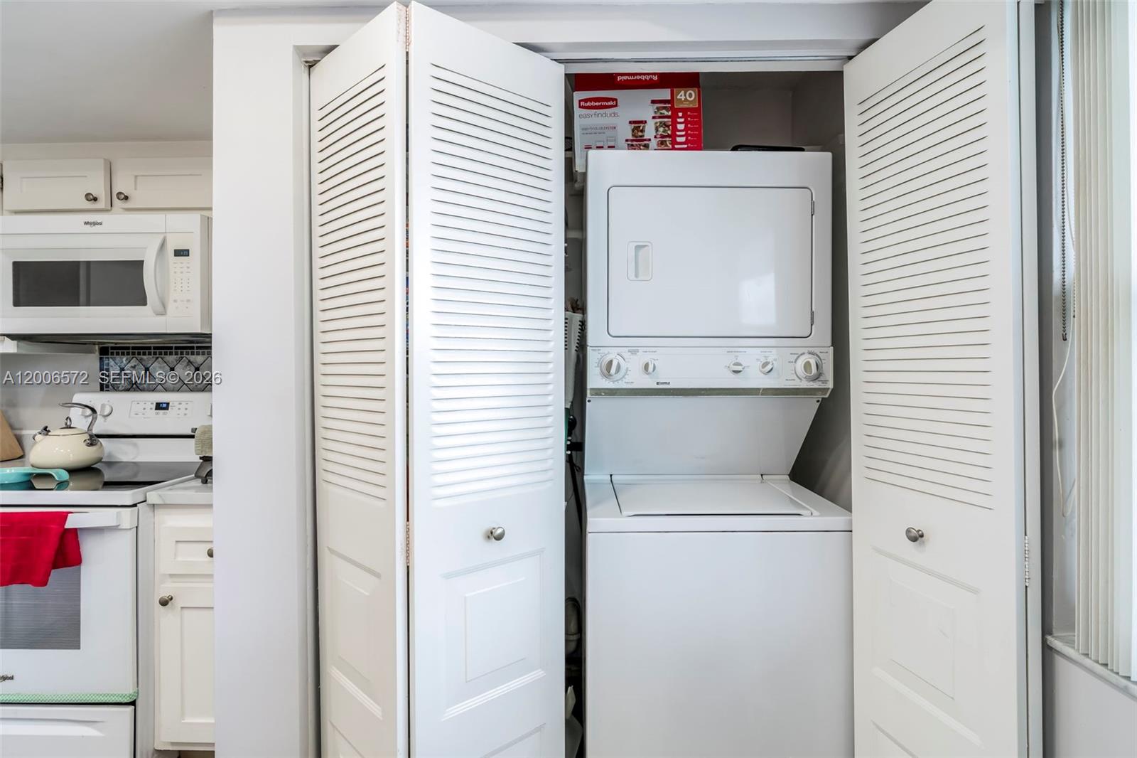 14 OF PALM SPRINGS 2 COND - Residential