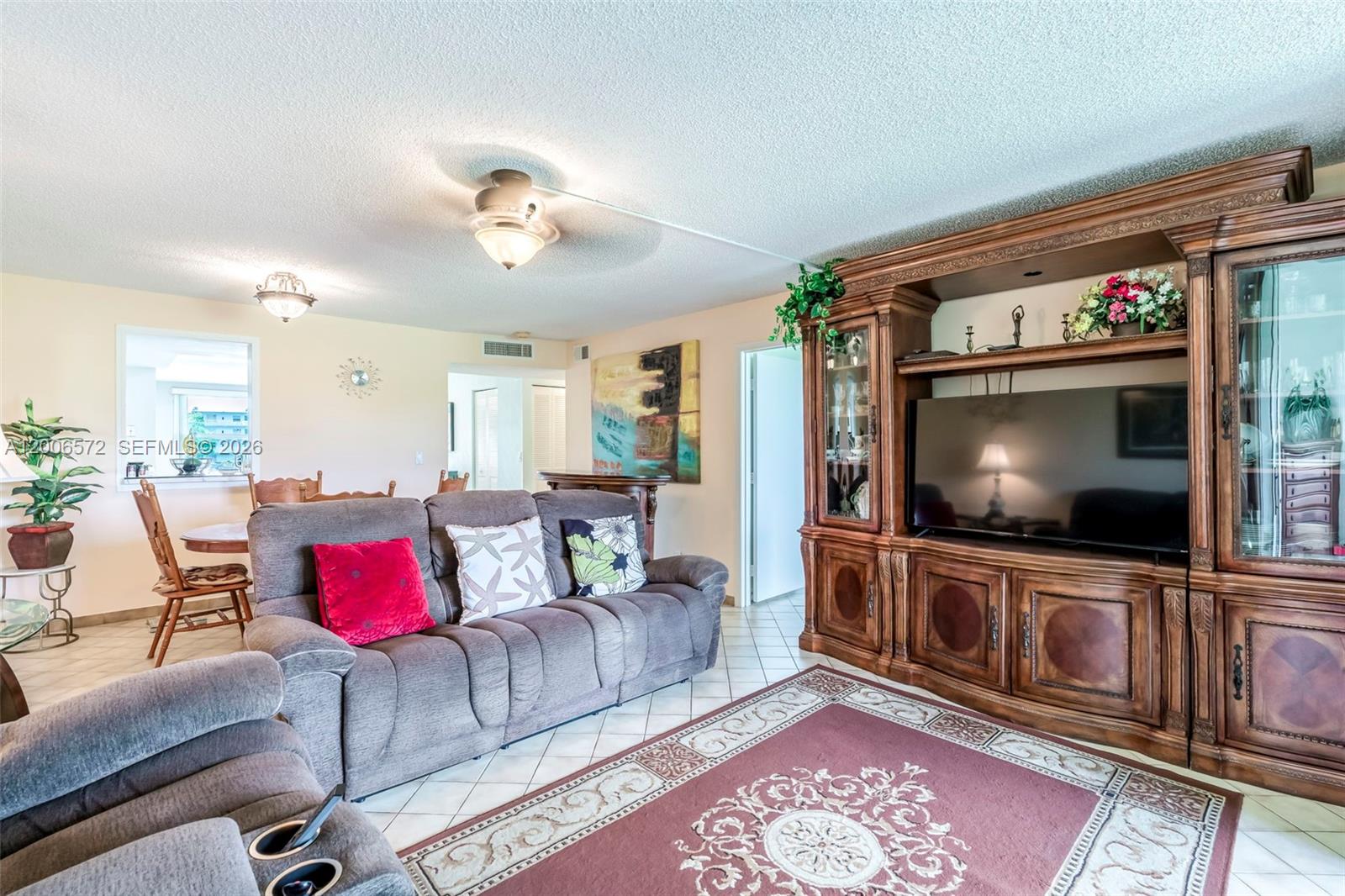 14 OF PALM SPRINGS 2 COND - Residential