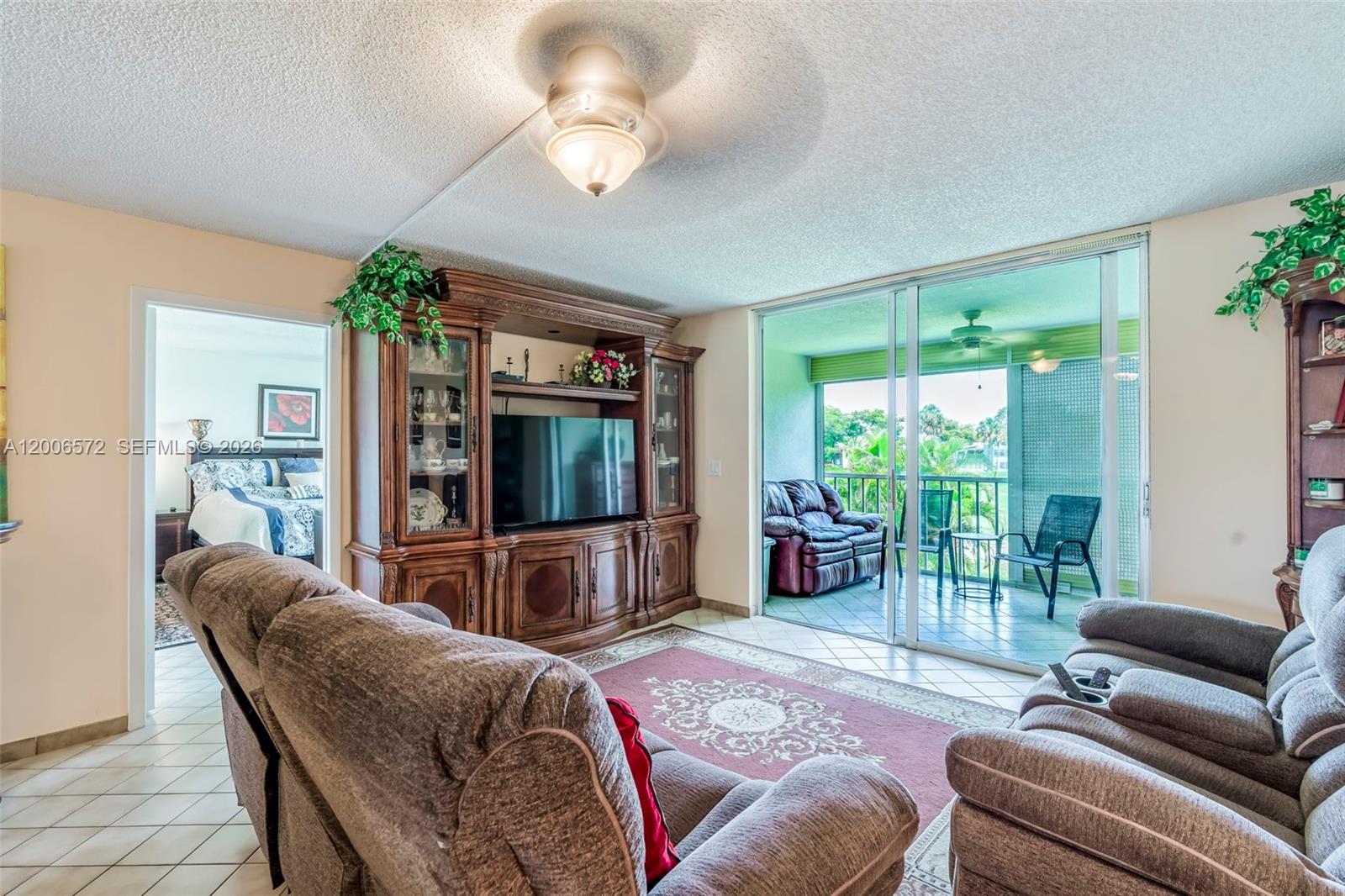 14 OF PALM SPRINGS 2 COND - Residential