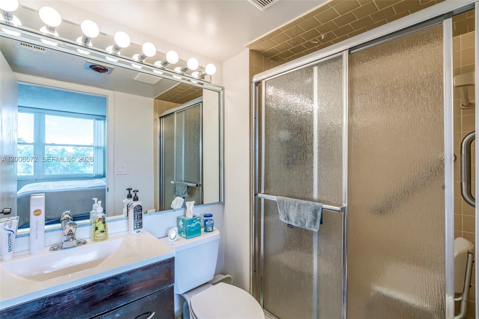 14 OF PALM SPRINGS 2 COND - Residential