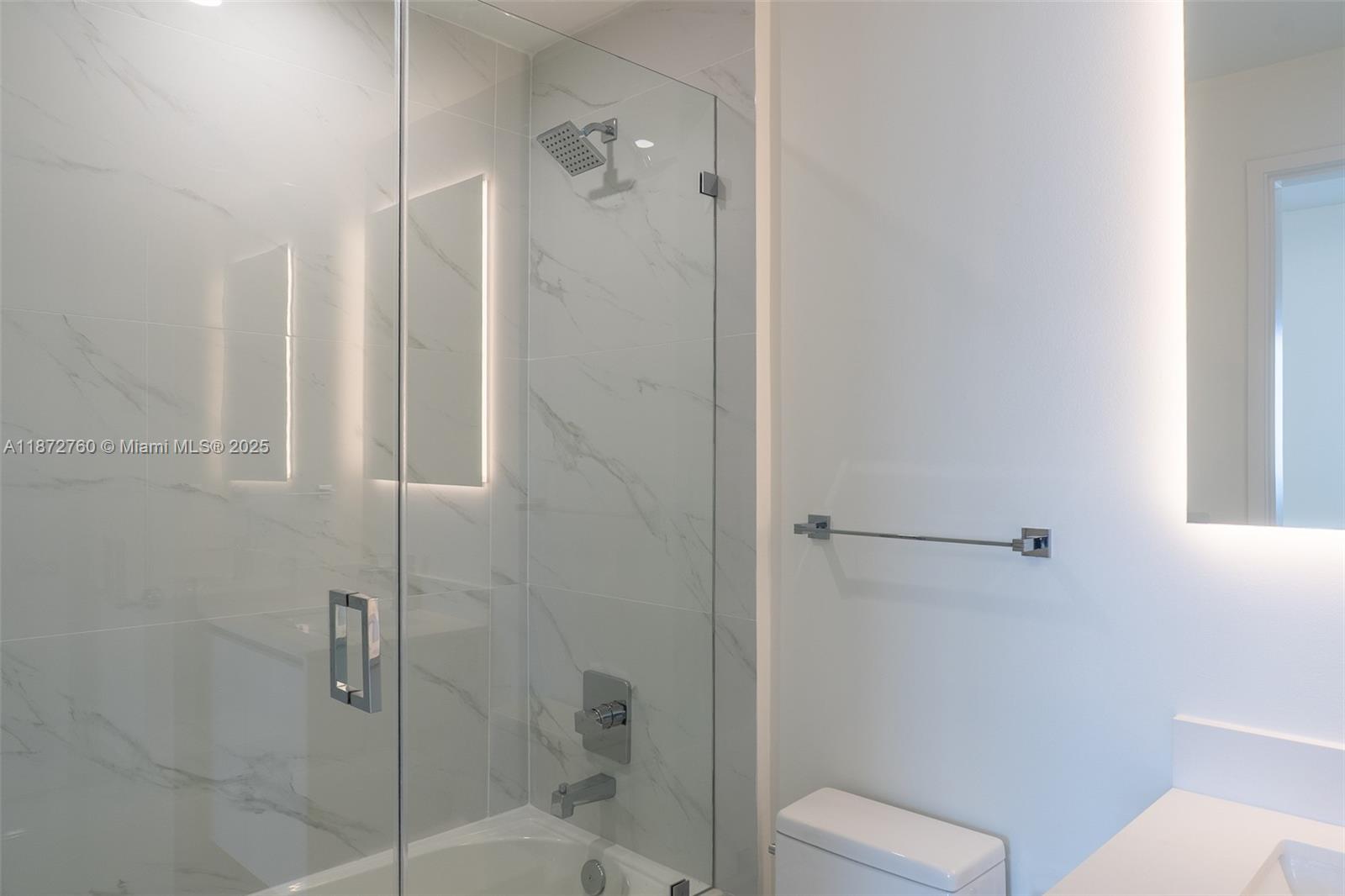 BAY BREEZE - Residential Lease