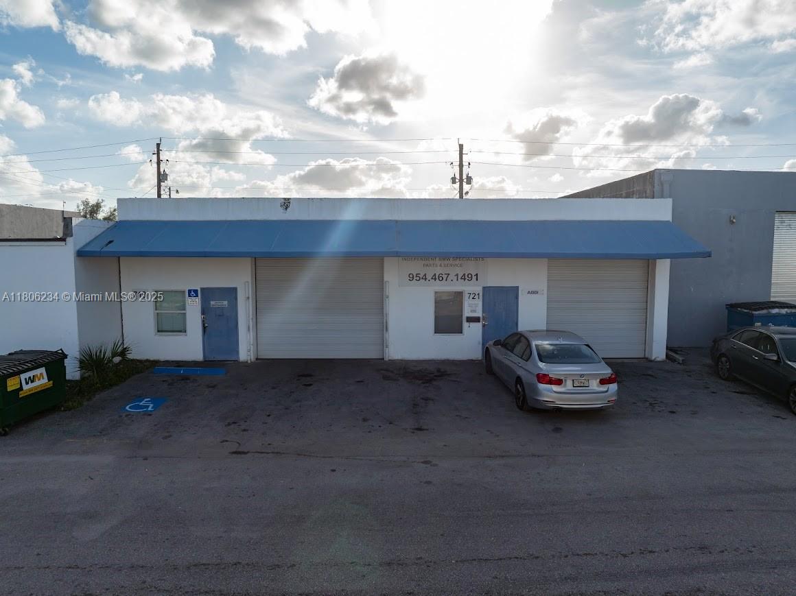 719 NW 7th Ter