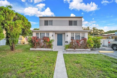 3030 NW 16th St 1 Miami FL 33125