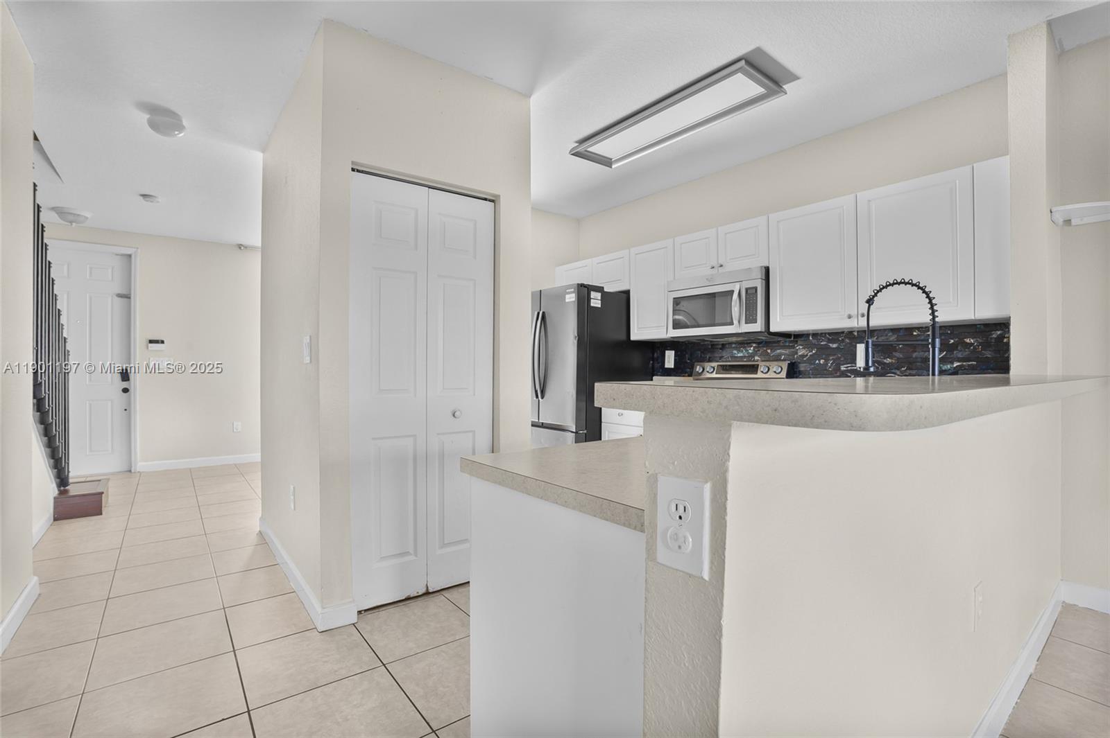 VILLAS AT CARMEL CONDO NO - Residential