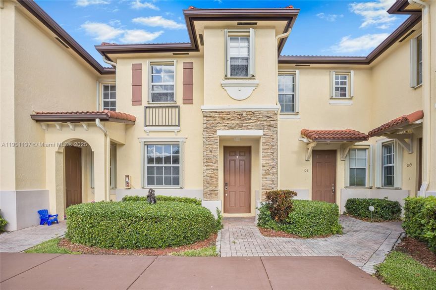 This beautifully maintained two-story condo in the gated Villas at Carmel community of Homestead offers a bright,
open floor plan with tile flooring downstairs and laminate upstairs. The spacious kitchen with appliances, Both
bedrooms include en suite bathrooms. Enjoy your private fenced patio, ideal for relaxing or hosting guests. The
community offers resort-style amenities including a clubhouse, pool, fitness center, sauna, playground, and 24-
hour security. Conveniently located near Homestead Hospital, the Air Force Base, schools, shopping, dining, and
major highways, this condo combines comfort, convenience, and a desirable location. A wonderful opportunity to
own in a sought-after neighborhood!