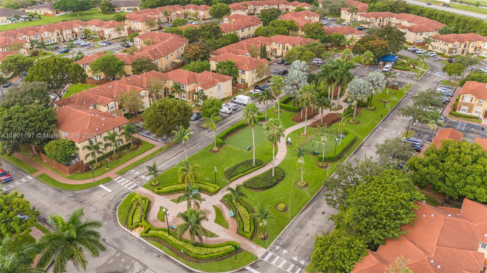 VILLAS AT CARMEL CONDO NO - Residential