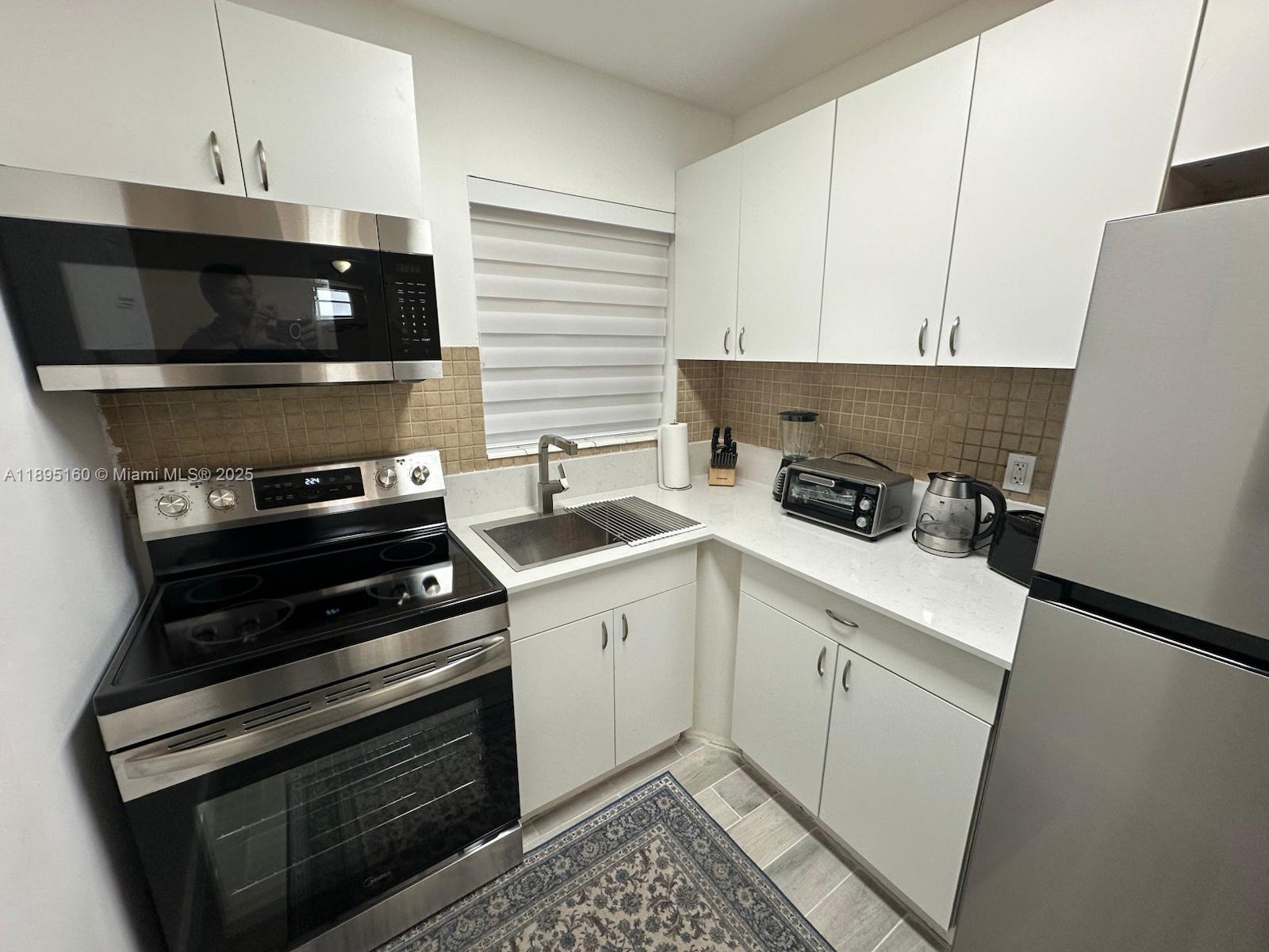 PIER 43 CONDO - Residential Lease