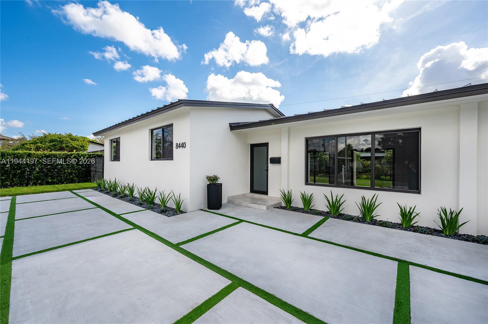 CORAL WAY VILLAGE SEC A P - Residential