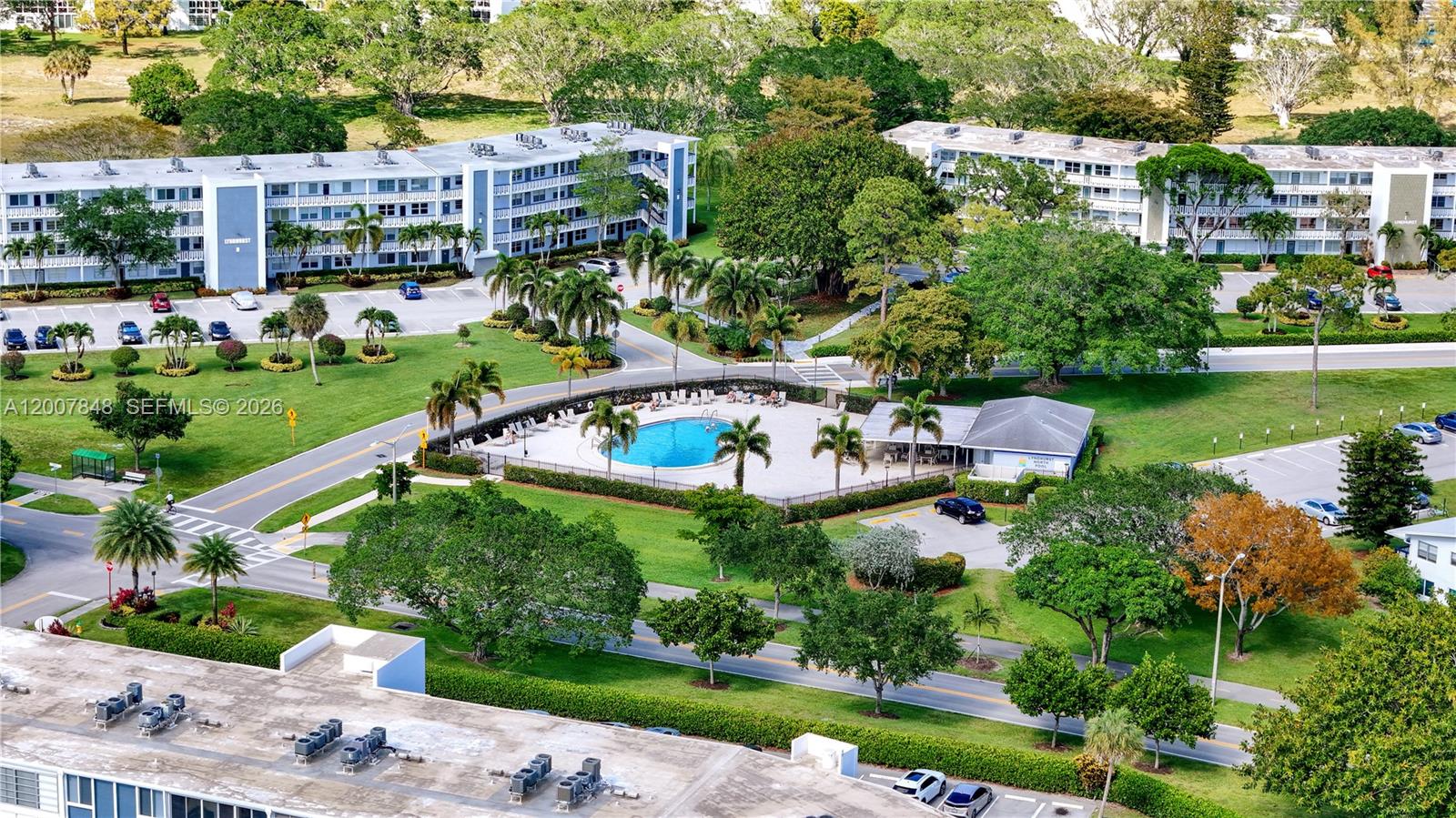 ISLEWOOD B CONDO - Residential