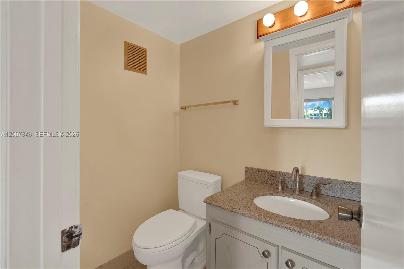 ISLEWOOD B CONDO - Residential