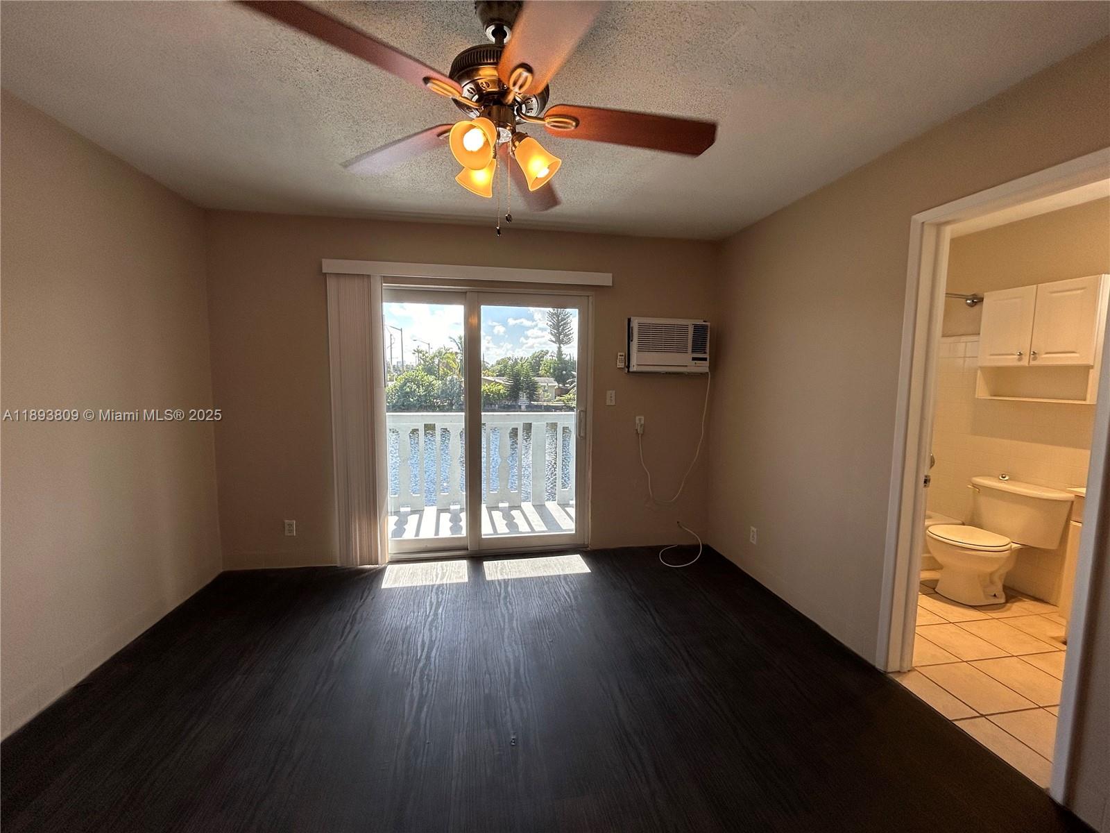 OAKLAND BOULEVARD DEV - Residential Lease