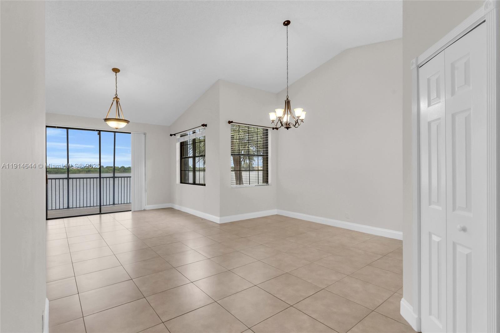 CELEBRATION POINT CONDO N - Residential