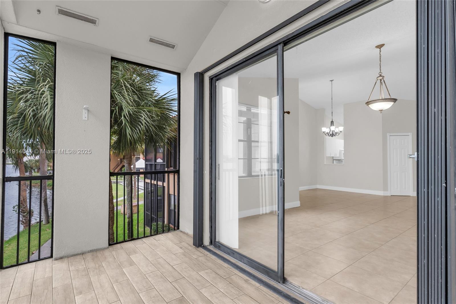 CELEBRATION POINT CONDO N - Residential