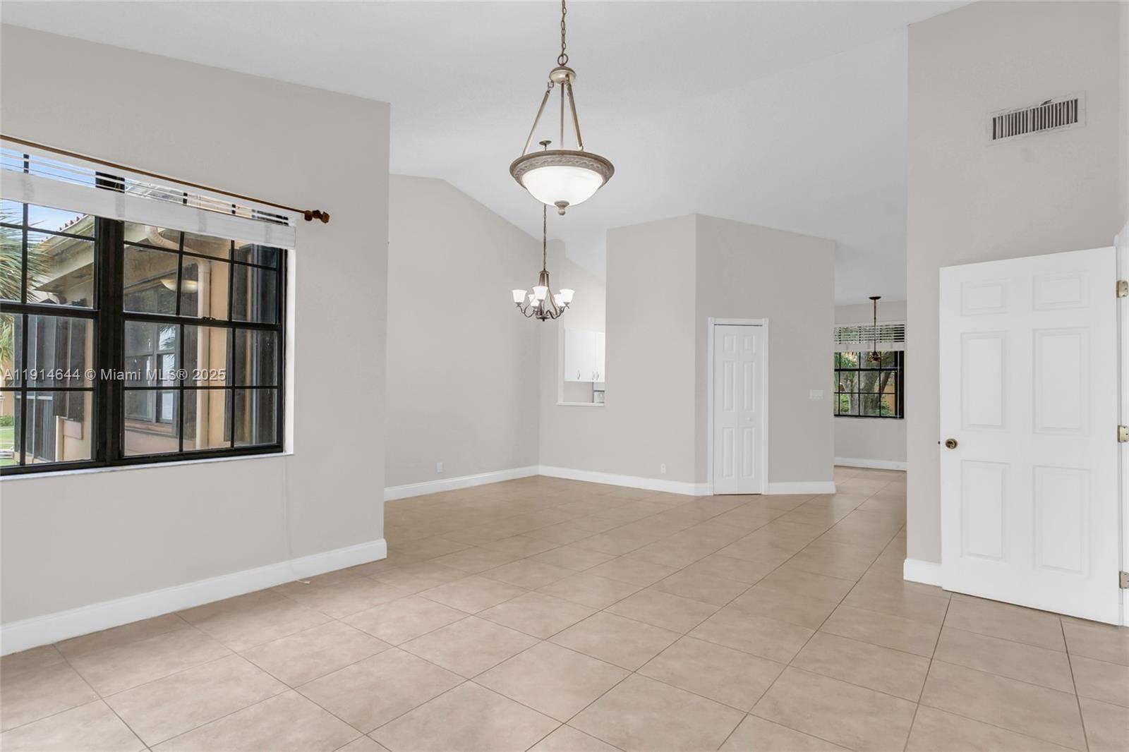 CELEBRATION POINT CONDO N - Residential