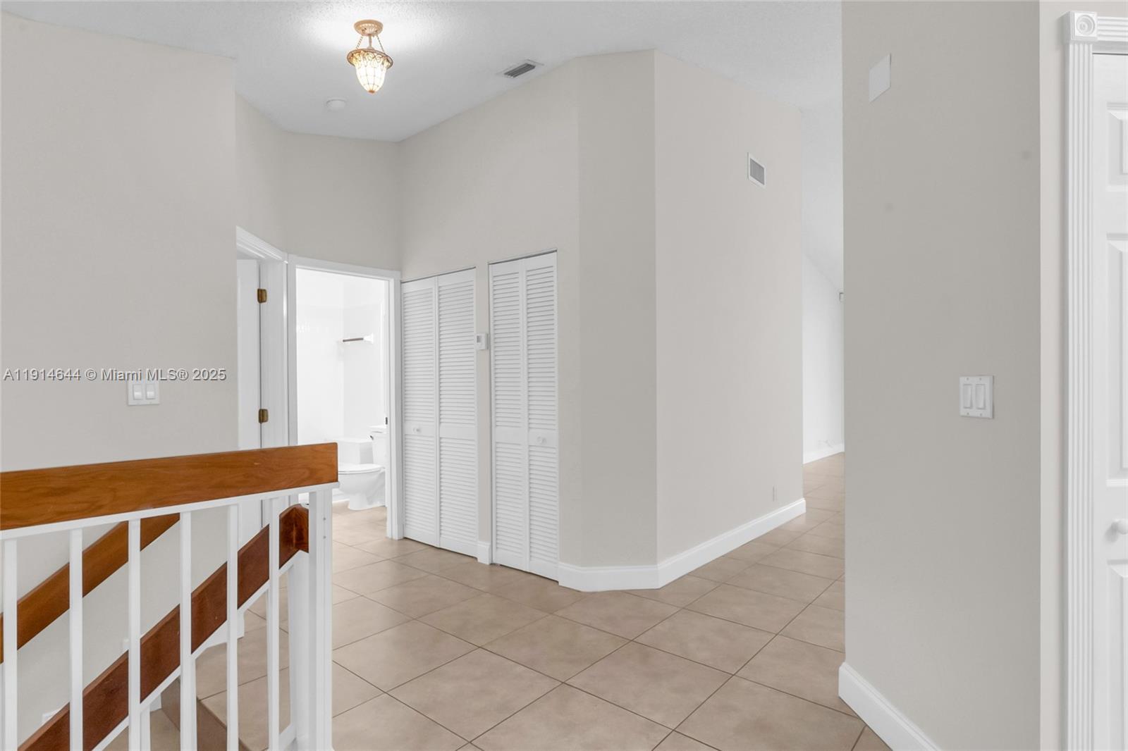 CELEBRATION POINT CONDO N - Residential