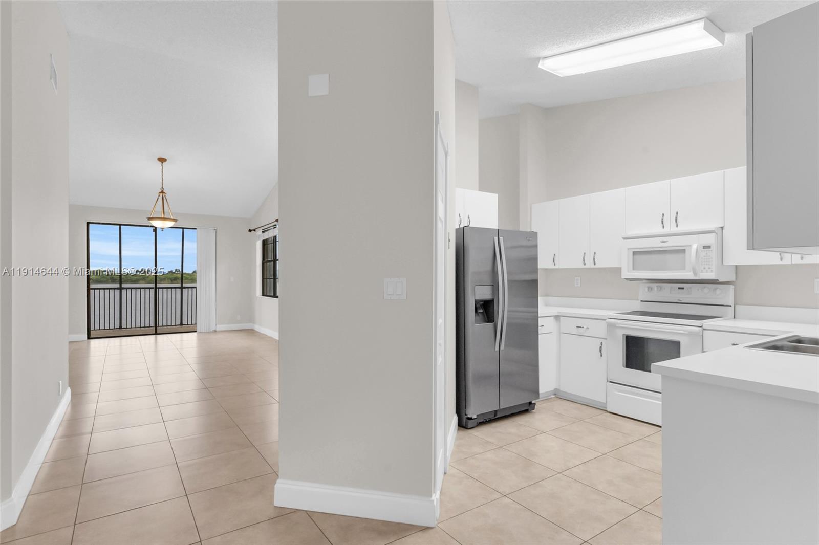 CELEBRATION POINT CONDO N - Residential