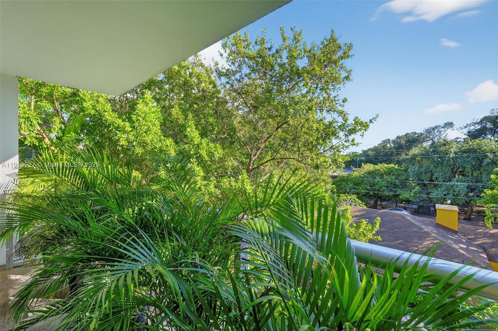 IOS ON THE BAY CONDO - Residential