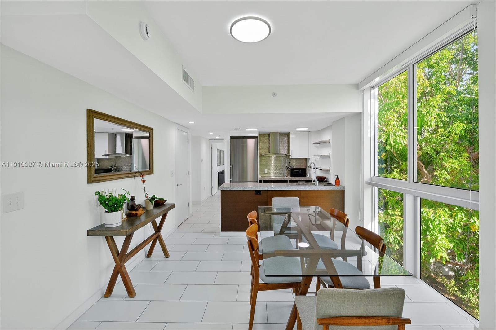 IOS ON THE BAY CONDO - Residential