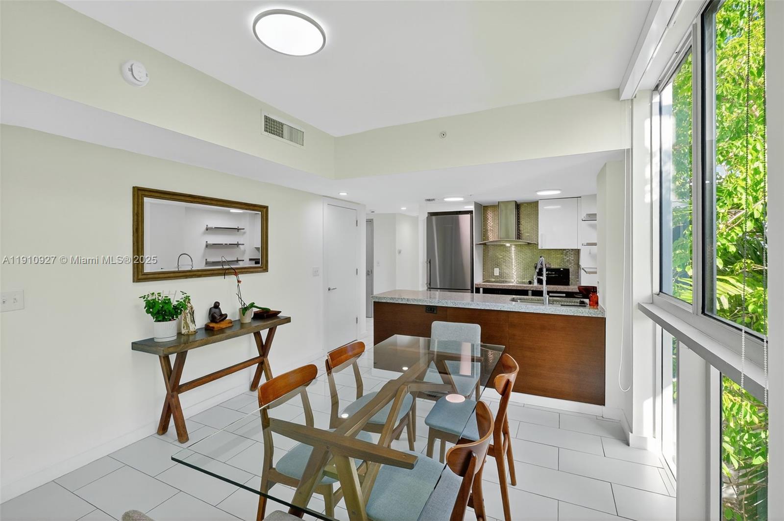 IOS ON THE BAY CONDO - Residential