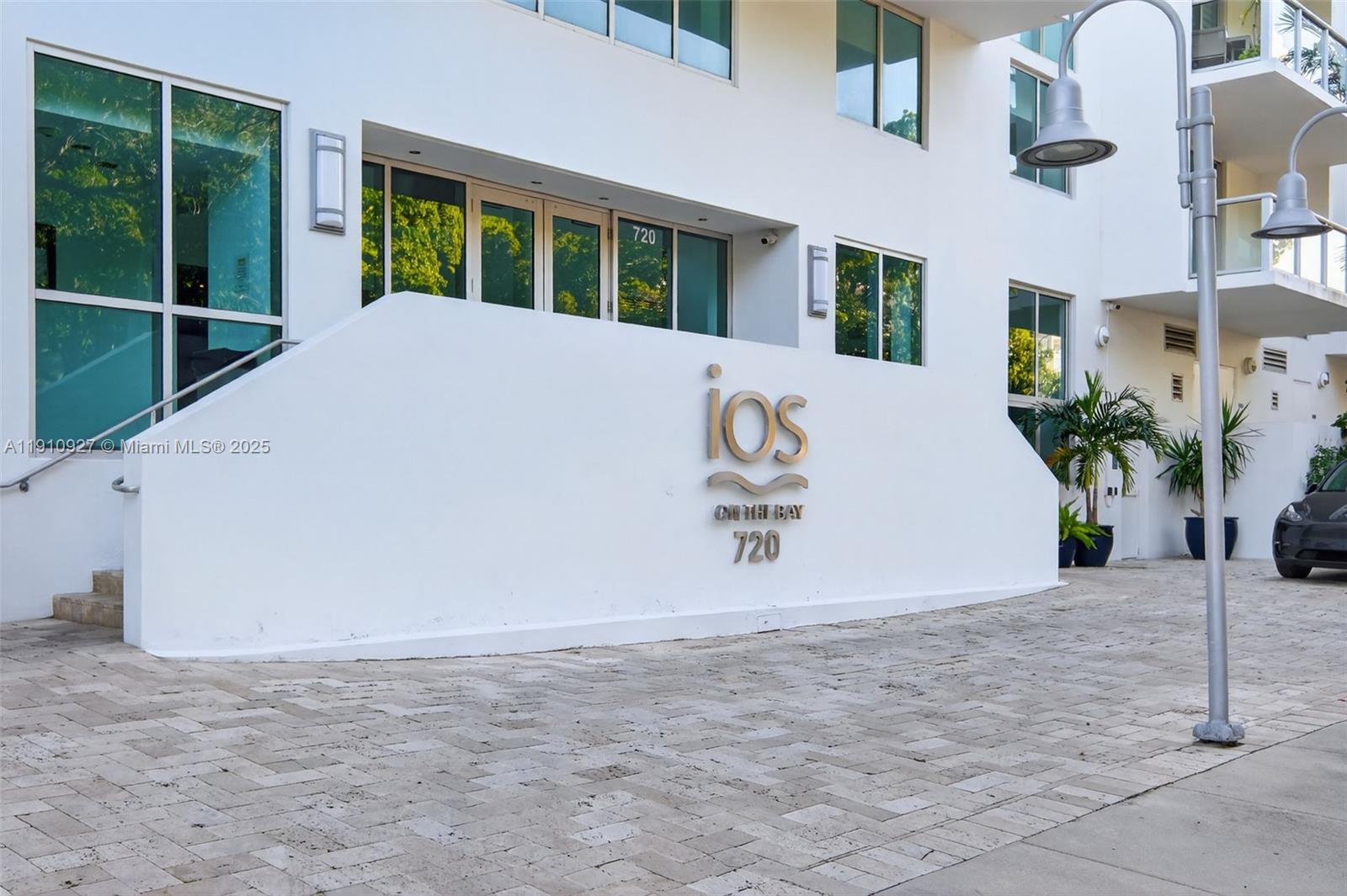 IOS ON THE BAY CONDO - Residential
