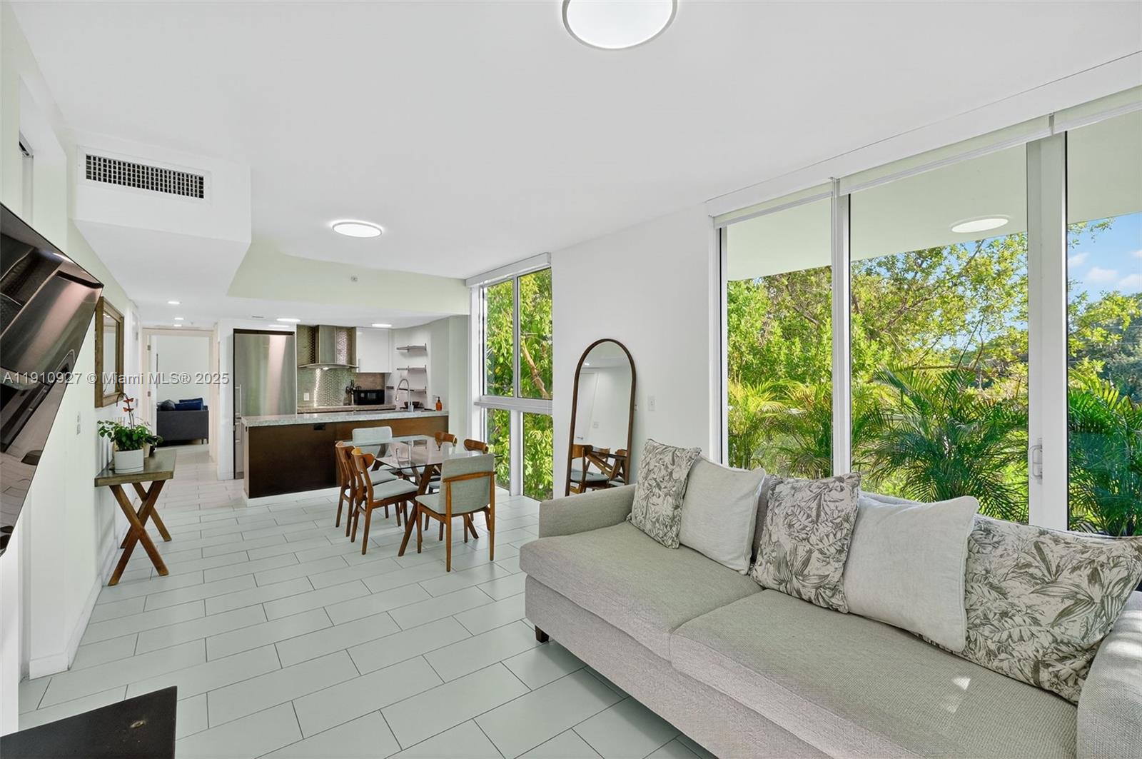 IOS ON THE BAY CONDO - Residential