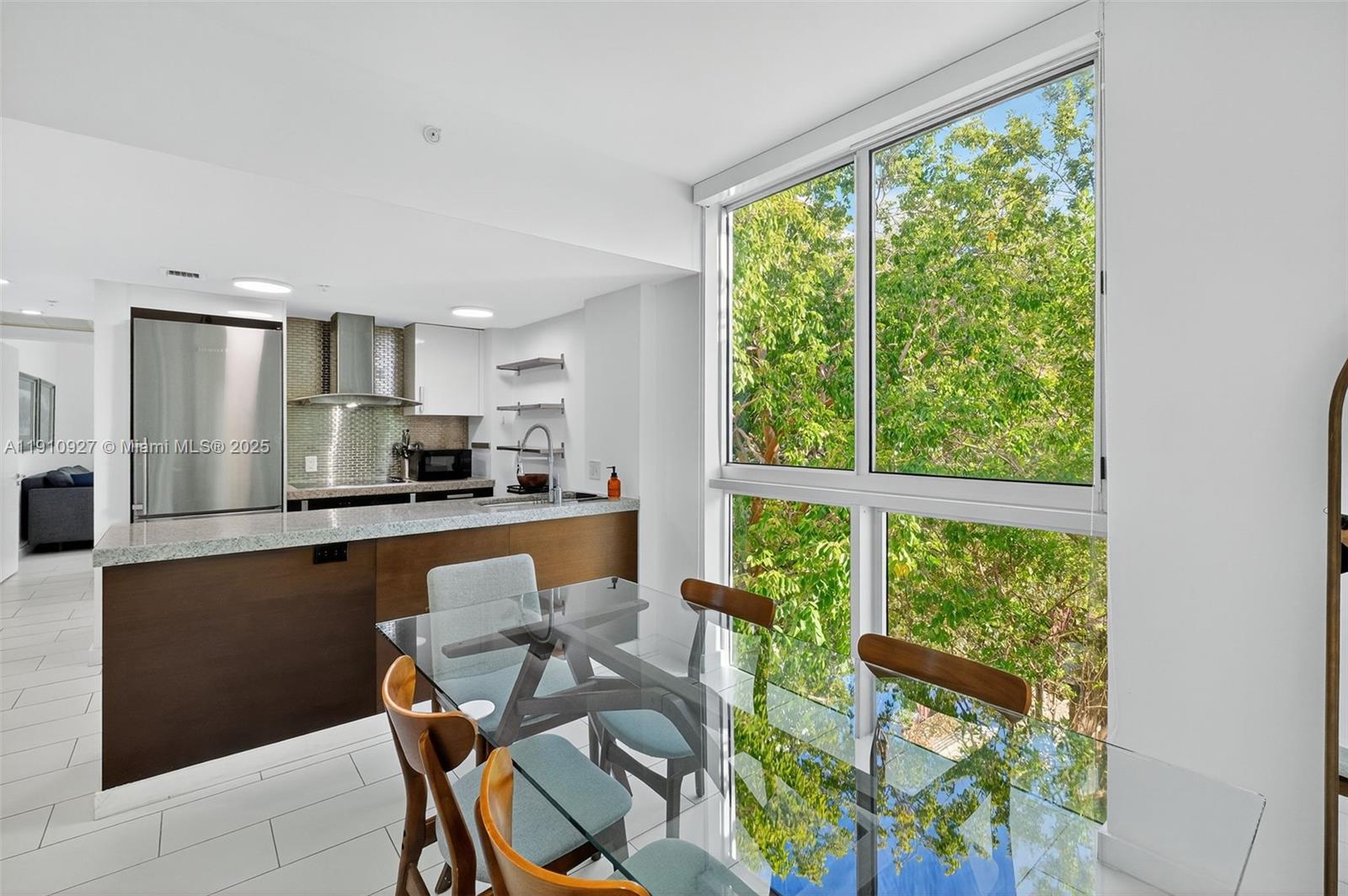 IOS ON THE BAY CONDO - Residential