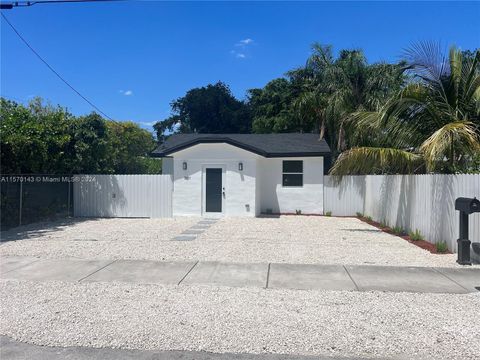 3177 NW 42nd St, Miami, FL 33142 - #: A11570143