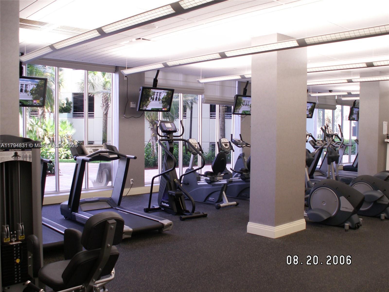 TIDES ON HOLLYWOOD BEACH - Residential Lease