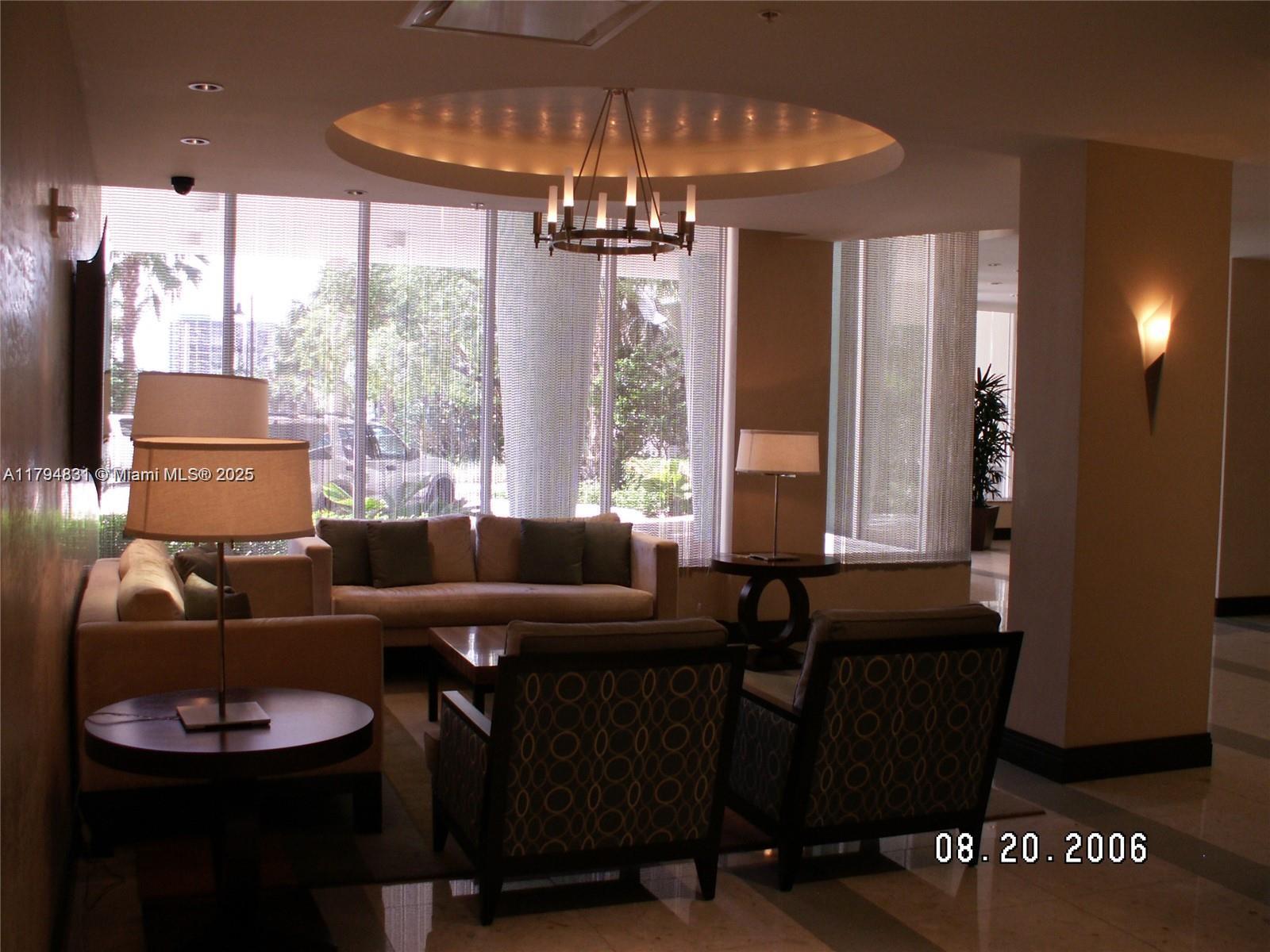 TIDES ON HOLLYWOOD BEACH - Residential Lease