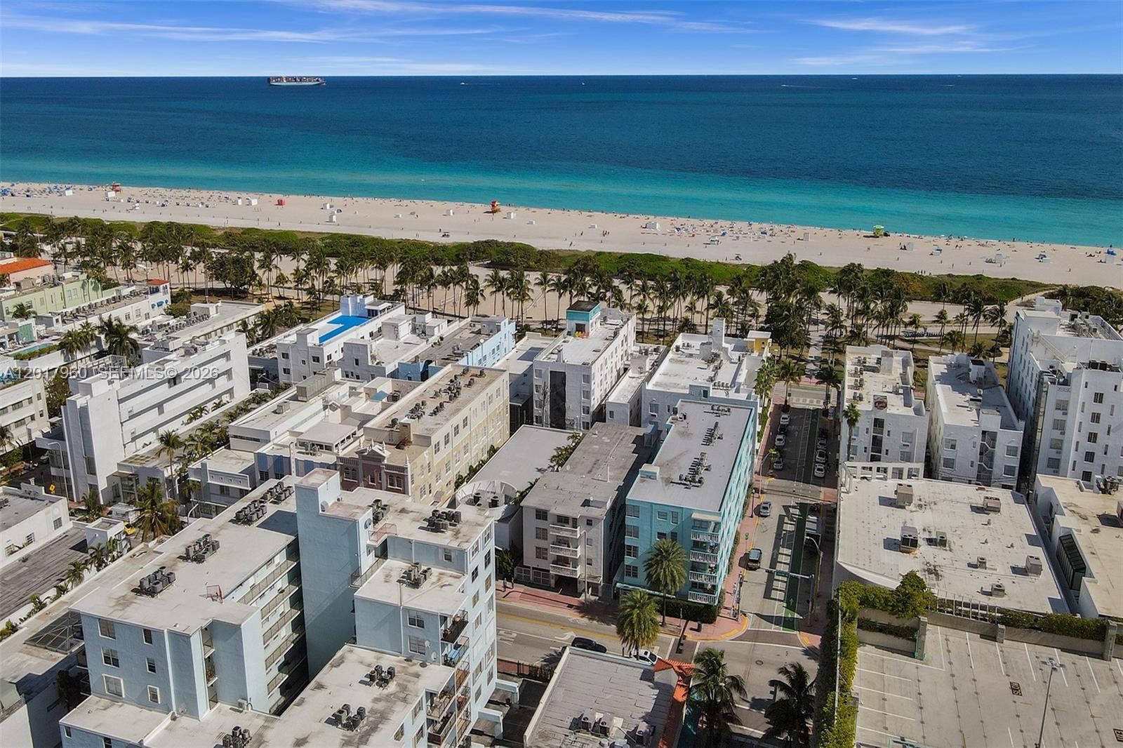 713 COLLINS CONDO - Residential Lease