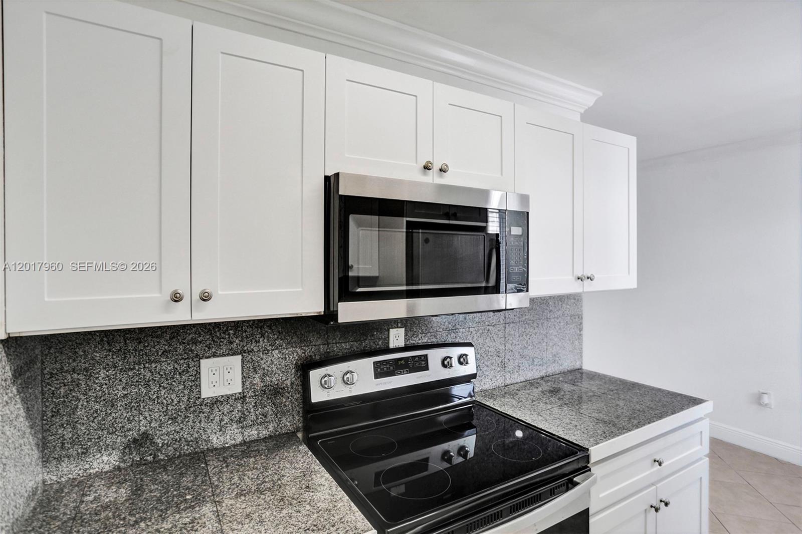 713 COLLINS CONDO - Residential Lease