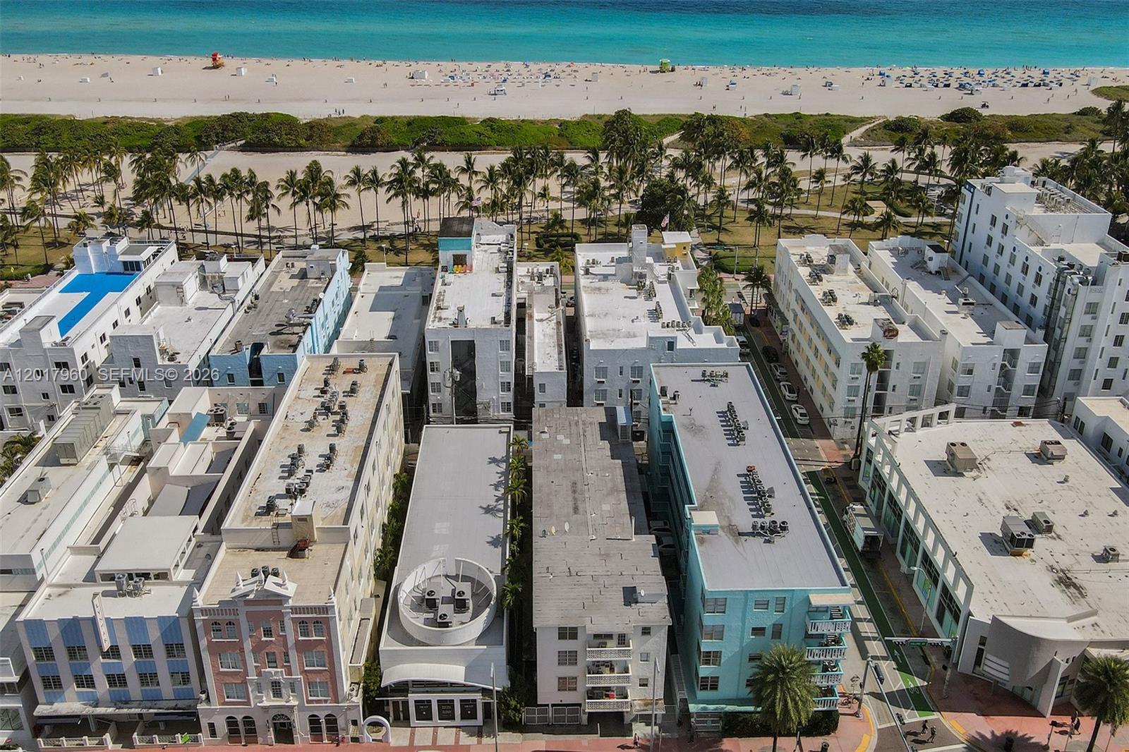713 COLLINS CONDO - Residential Lease