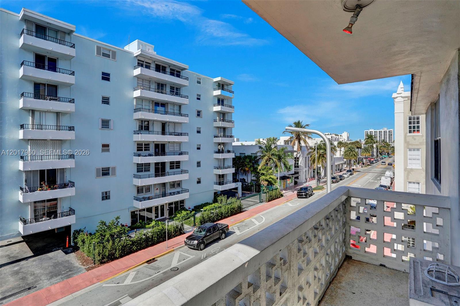 713 COLLINS CONDO - Residential Lease