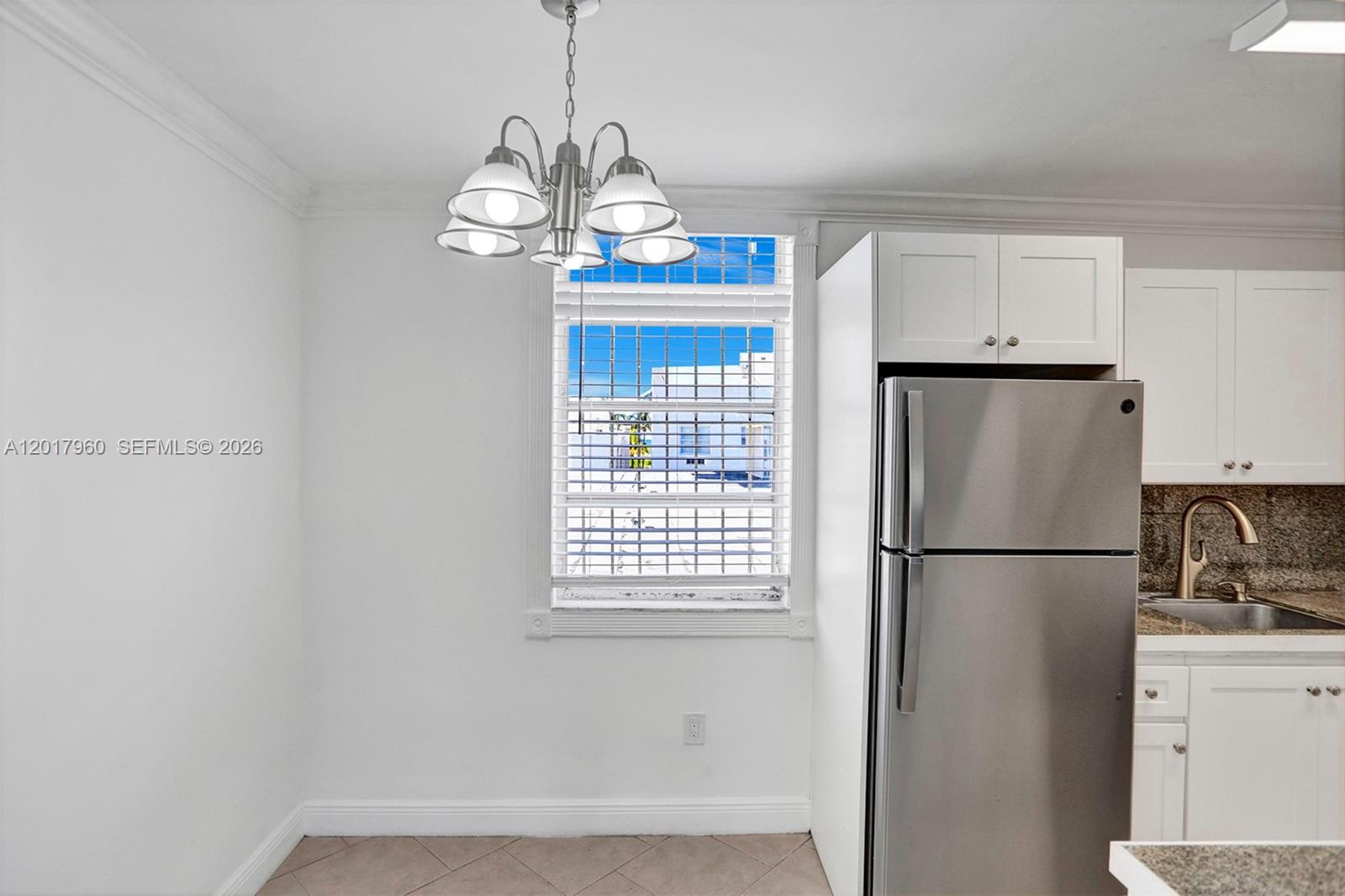 713 COLLINS CONDO - Residential Lease