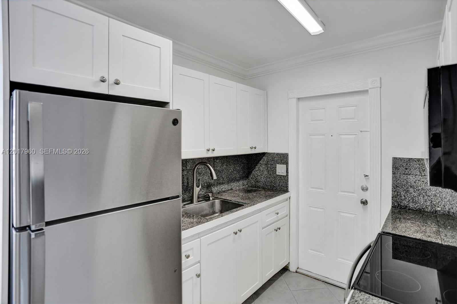 713 COLLINS CONDO - Residential Lease